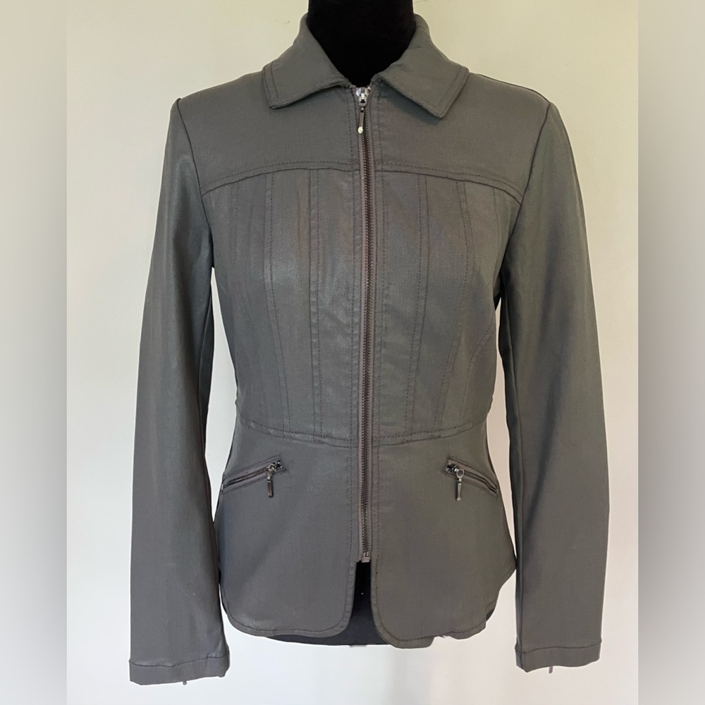 White House Black Market Seamed Coated Moto Jacket Women’s Size 2 NWT